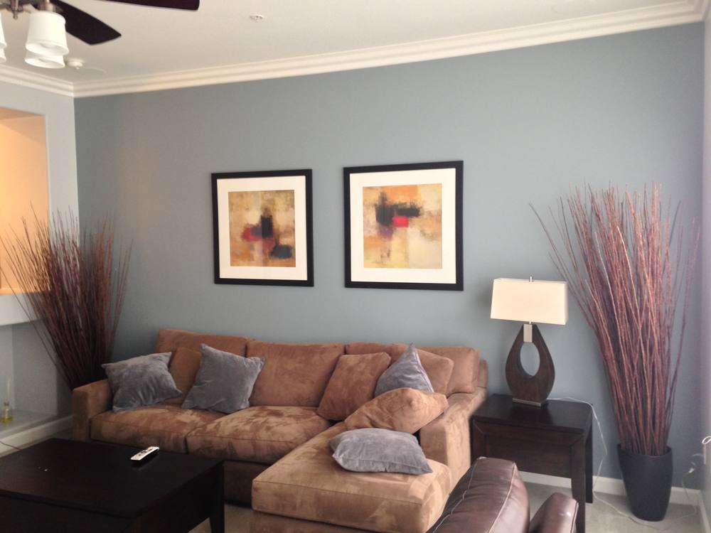 Living room accent wall repaint